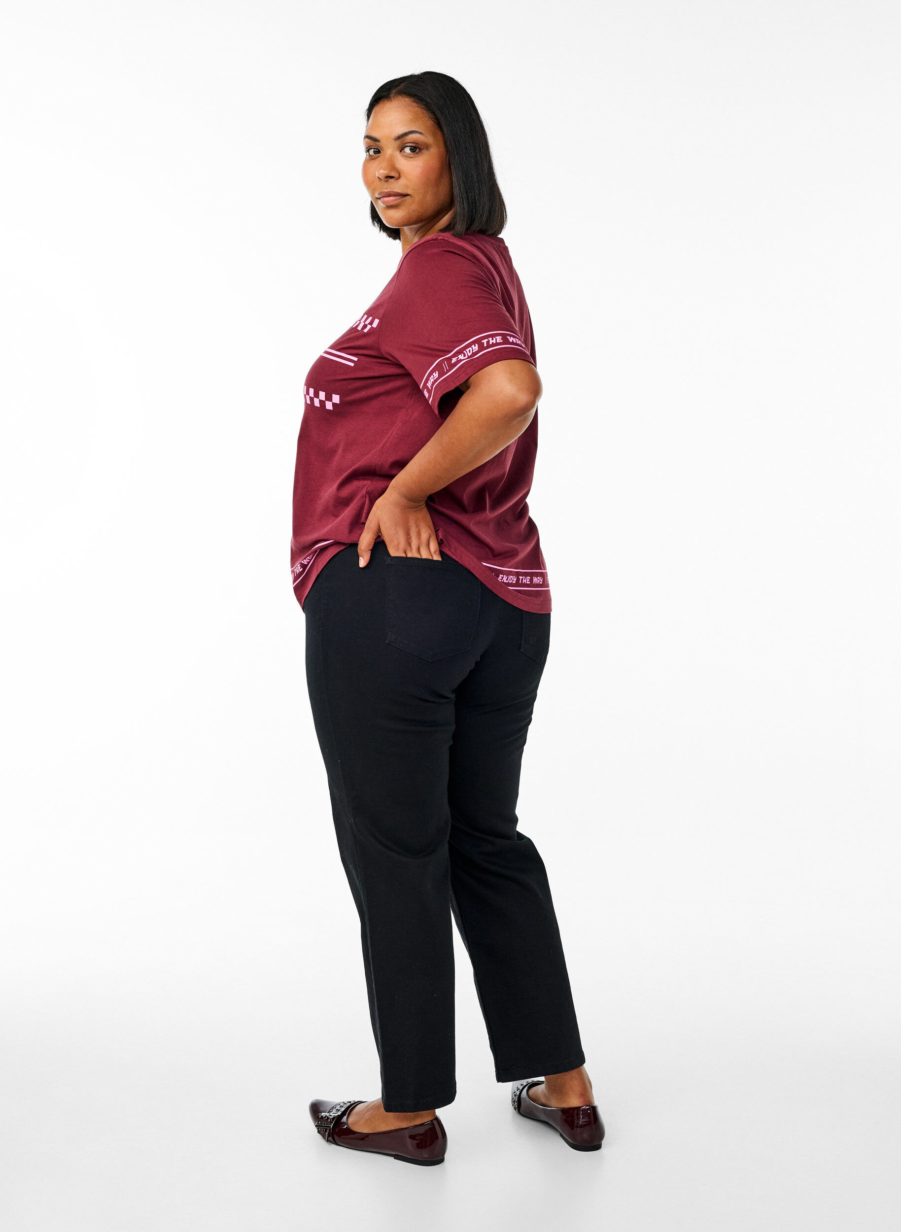 Zizzi H&oslash;jtaljede Gemma jeans med regular fit, Sort, Model image number 1