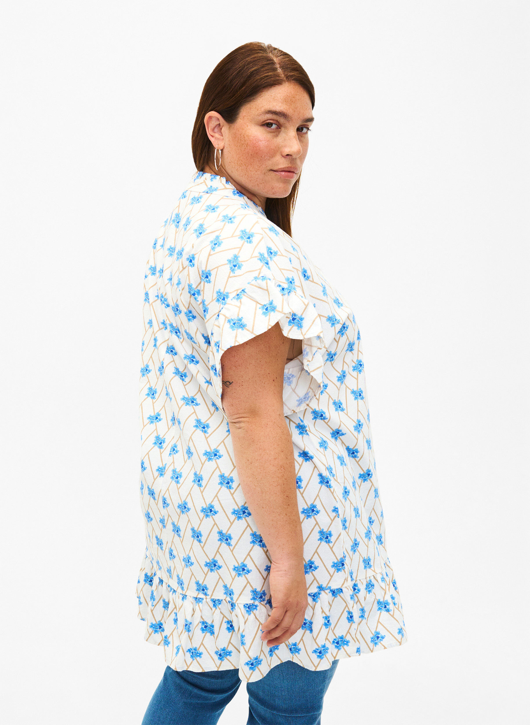 Zizzi Blomstret tunika i bomuld, Snow White Flower, Model image number 1