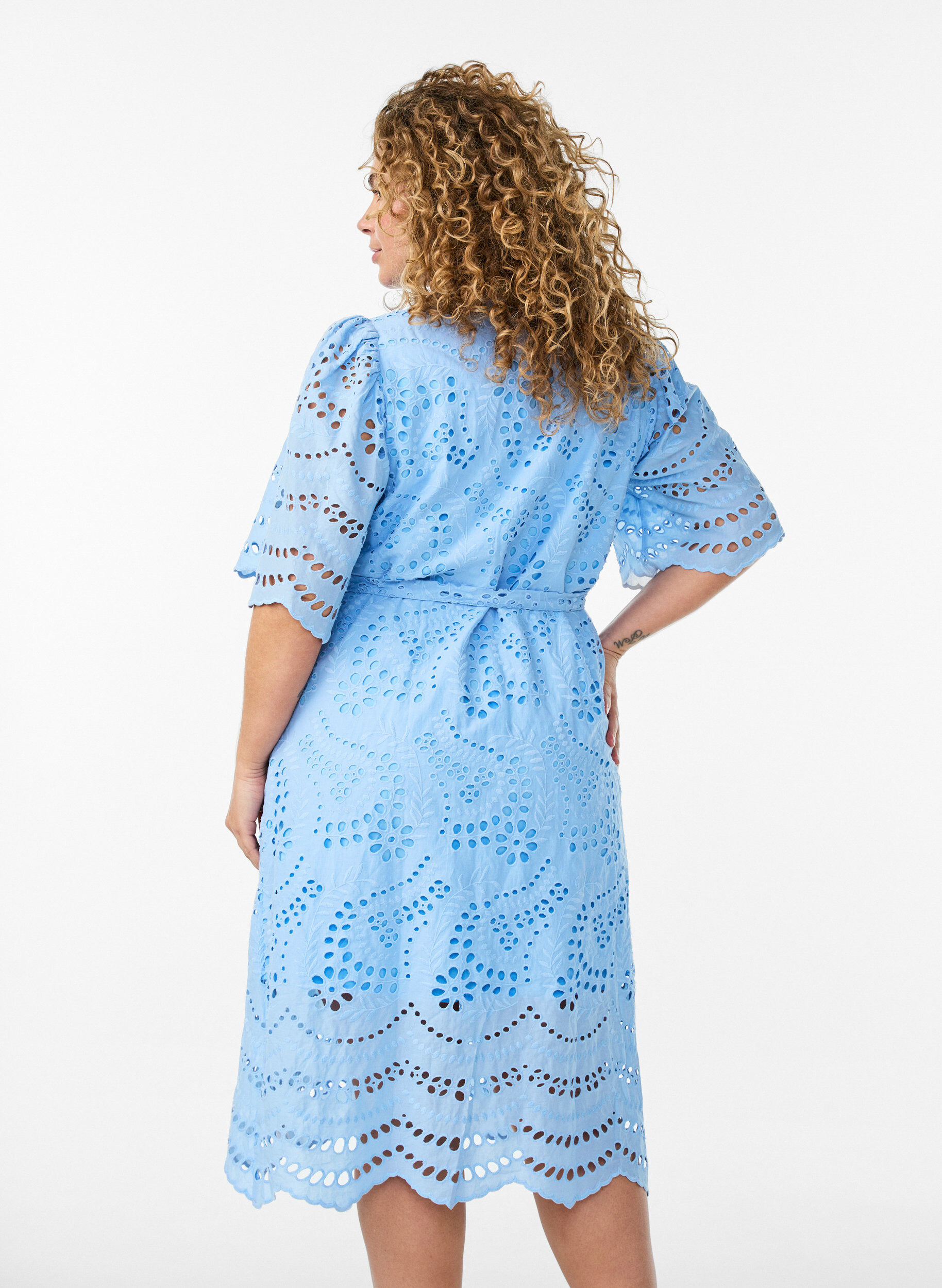 ZizziSkjortekjole i broderie anglaise med bindeb&aelig;lte, Bl&aring;, Model image number 2