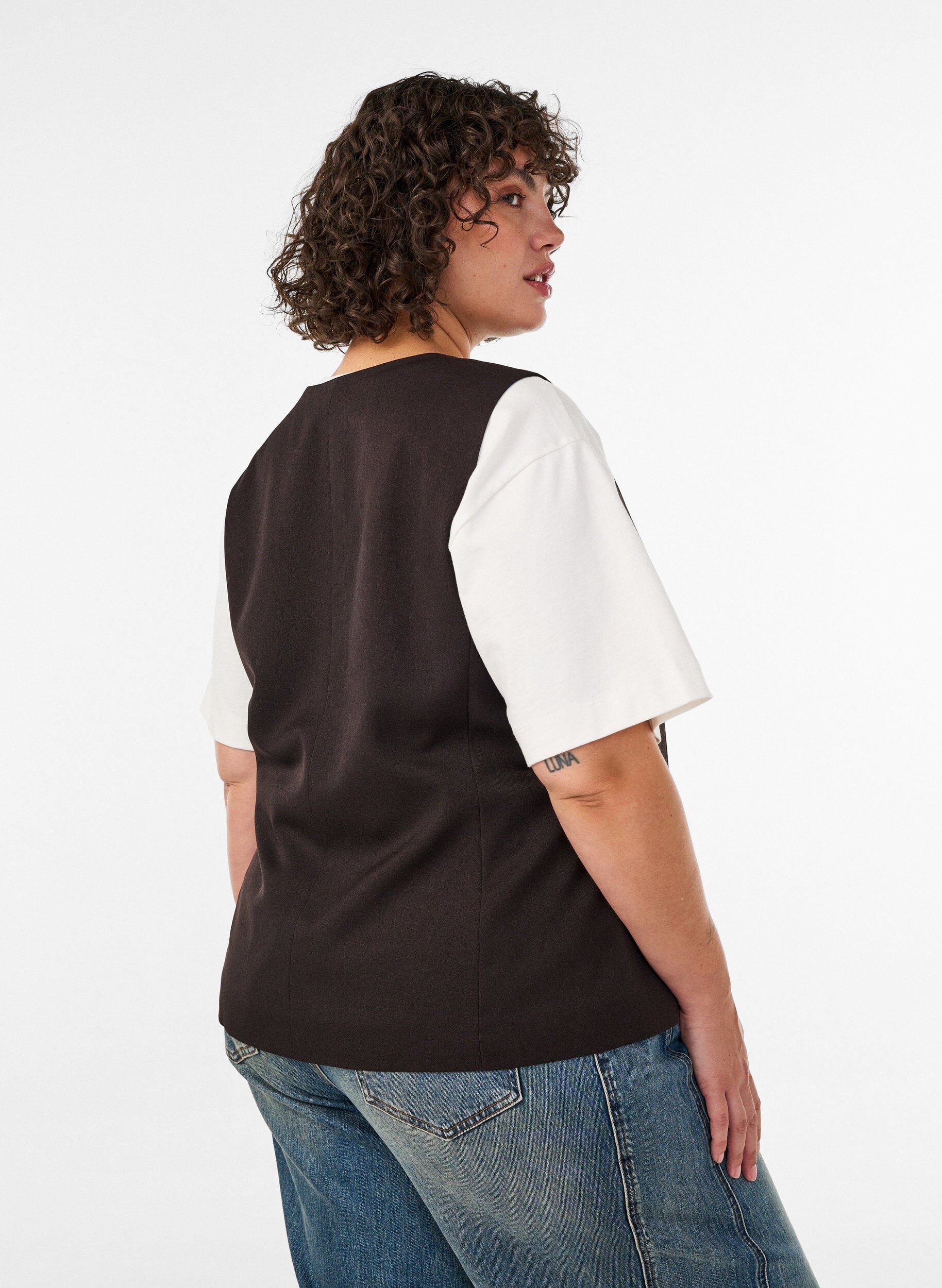 ZizziHabitvest med knaplukning, Brun, Model image number 2