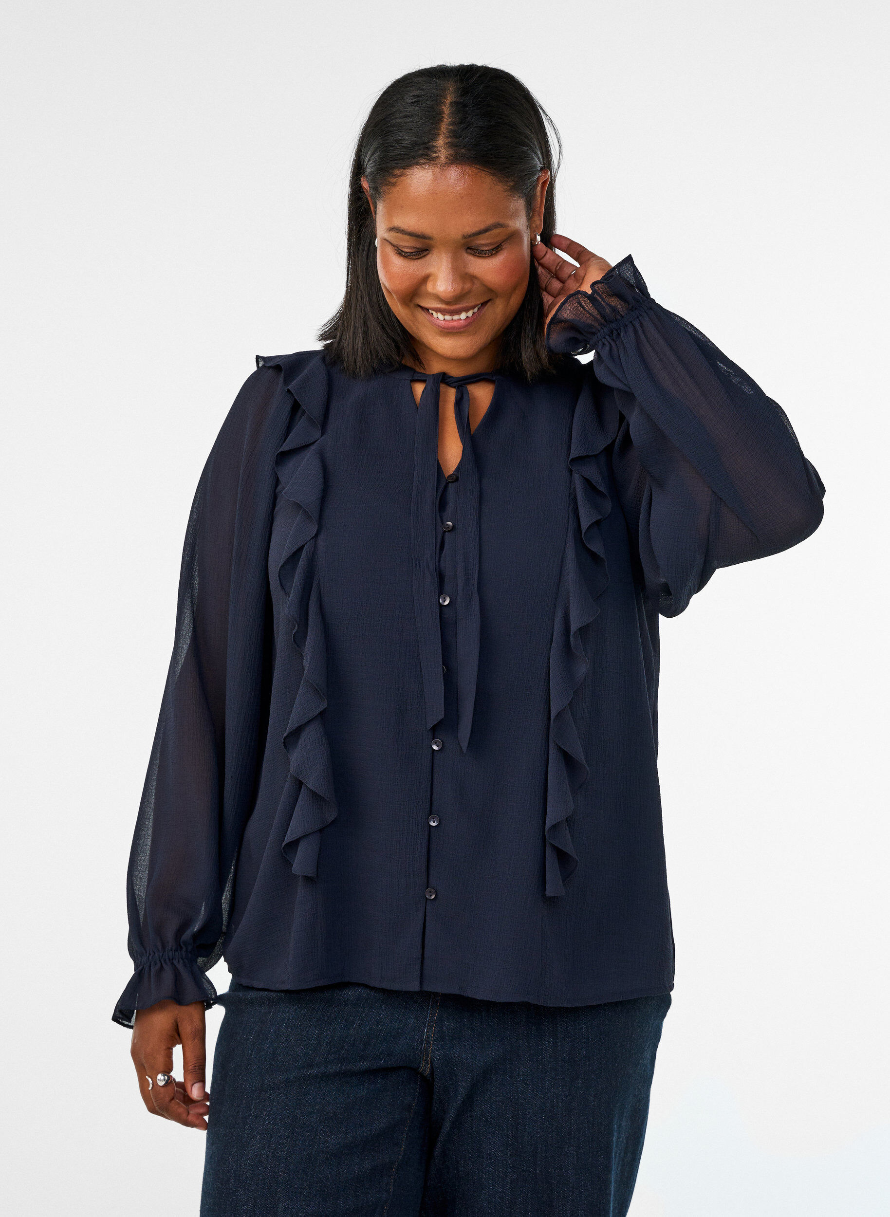 ZizziTransparent bluse med fl&aelig;ser og bindeb&aring;nd, Bl&aring;, Model image number 0