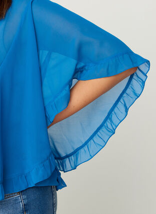 Kortærmet bluse med flæse detaljer, Blue ASS, Model image number 2