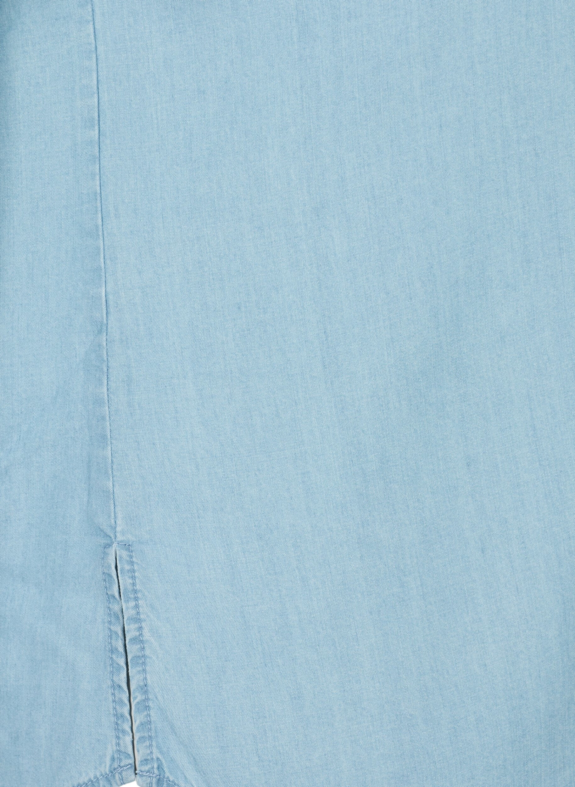 Zizzi Kort&aelig;rmet skjorte i lyocell (TENCEL&trade;), Light blue denim, Packshot image number 3