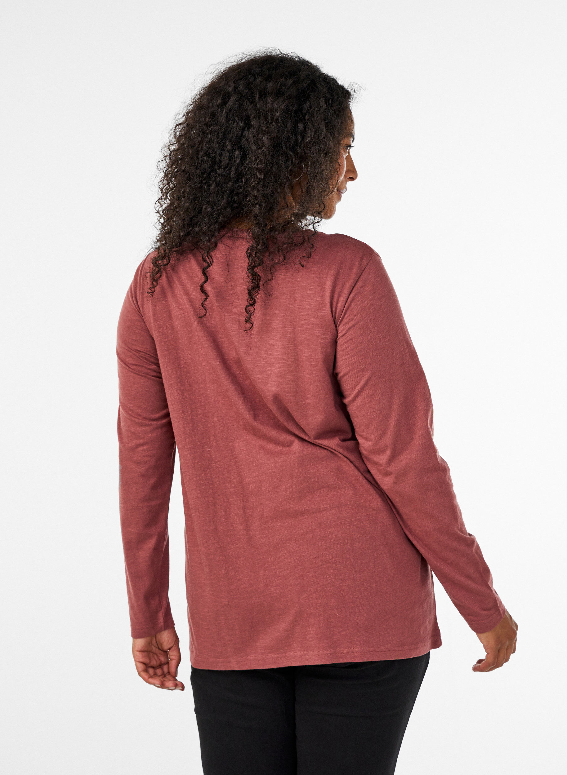 ZizziLang&aelig;rmet t-shirt med V-hals og knapper, Brun, Model image number 2