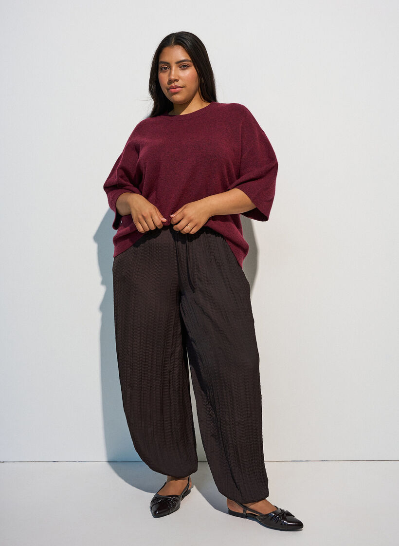 L&oslash;s strikbluse med korte &aelig;rmer, R&oslash;d, Model image number 1