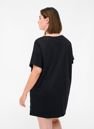 Oversize nat t-shirt i økologisk bomuld, Black, Model image number 1