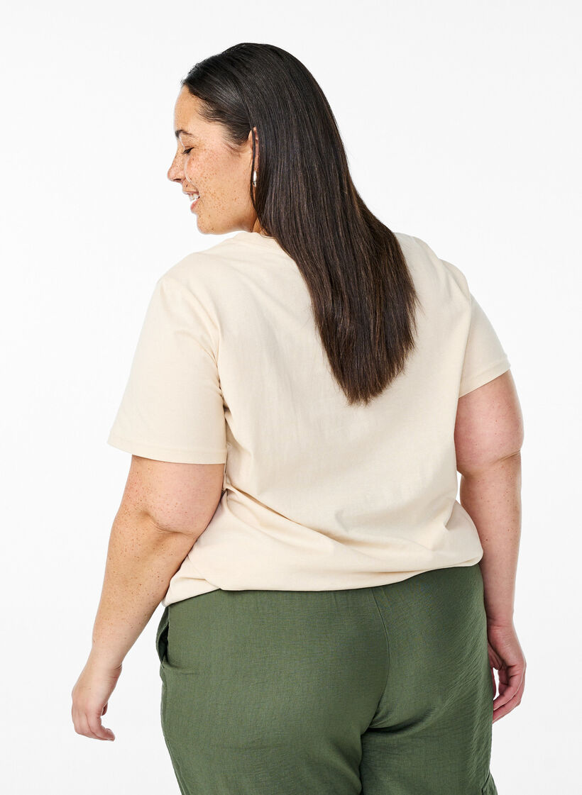T-shirt i bomuld med motiv, Beige, Model image number 2