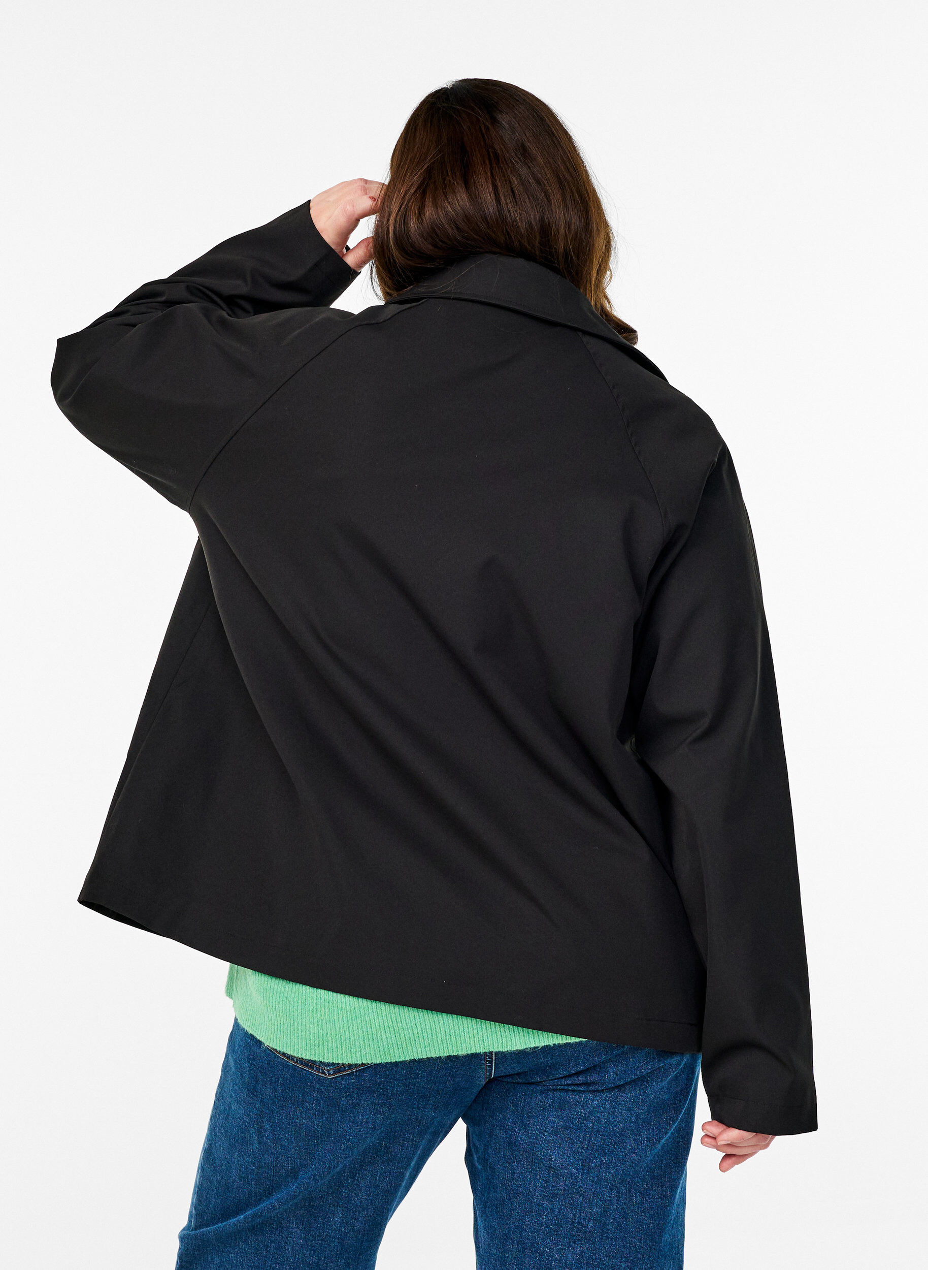 Zizzi Kort trenchcoat med lommer, Sort, Model image number 2