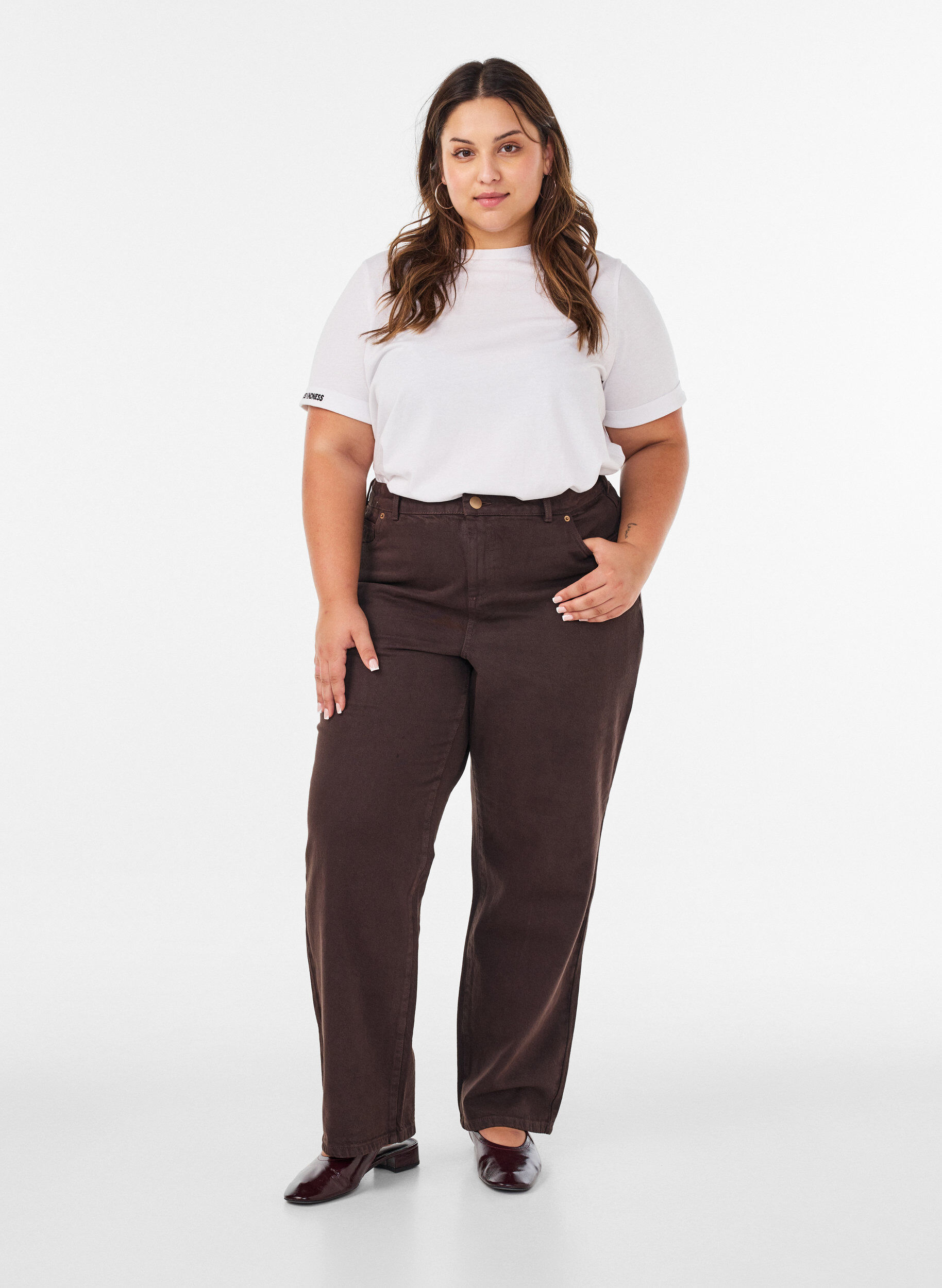 ZizziT-shirt i bomuld med tekstbroderi, Hvid, Model image number 1