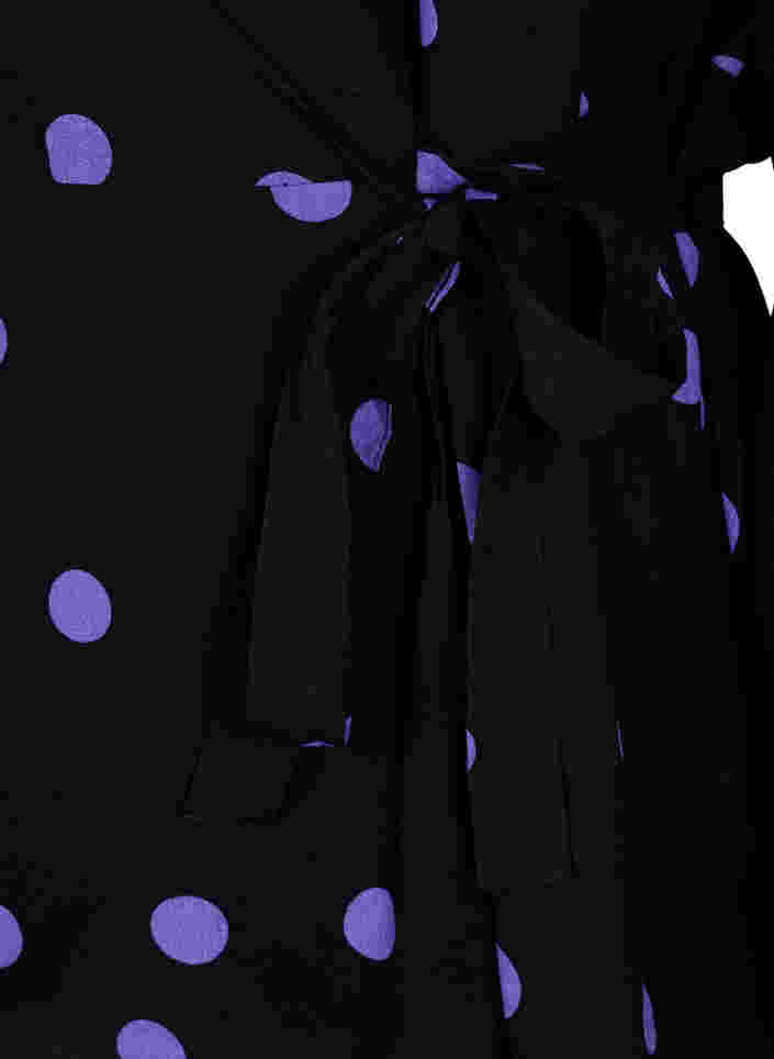 Prikket wrapbluse i viskose, Black w. Purple Dot, Packshot image number 3