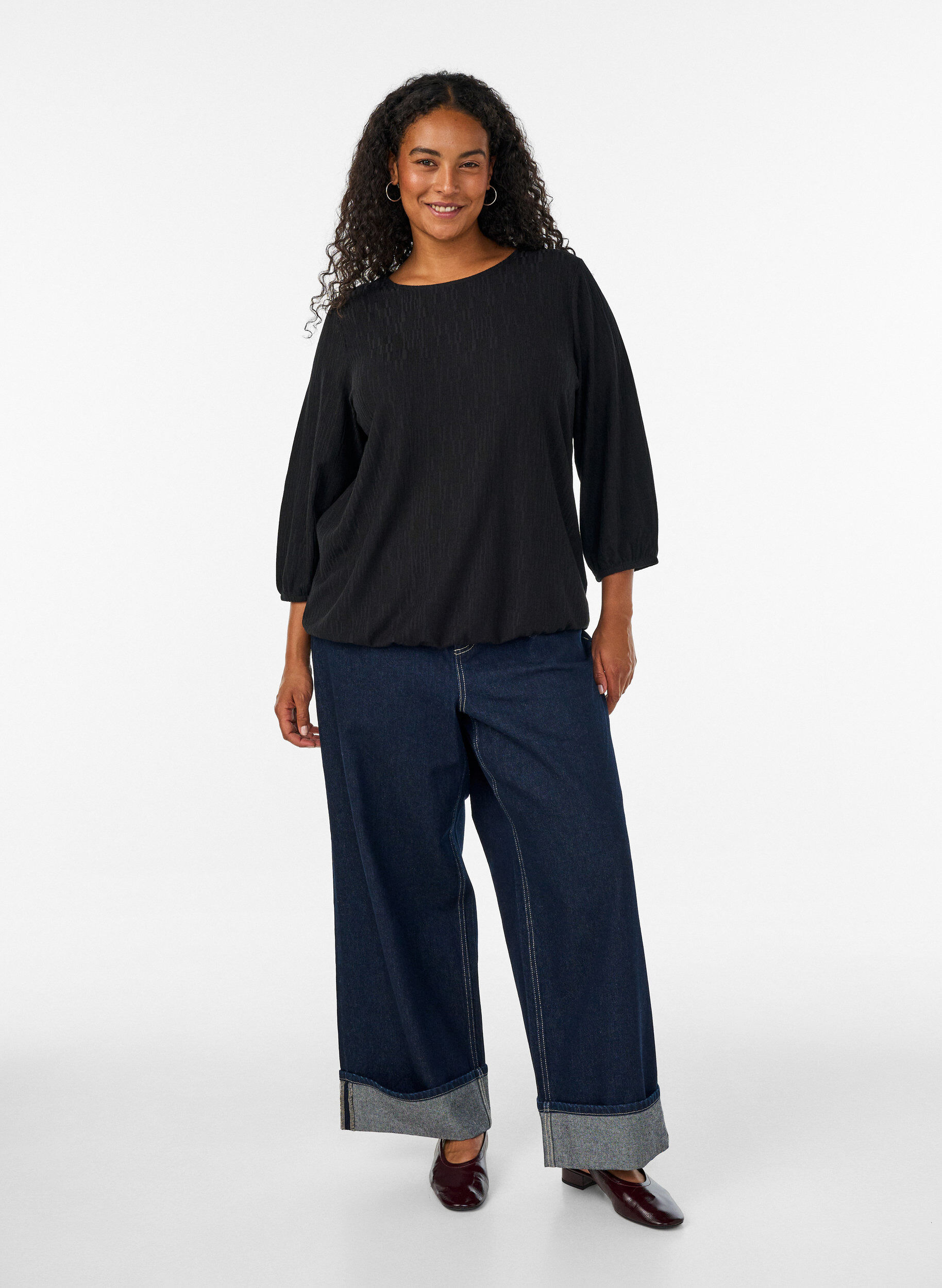 ZizziBluse med struktur og 3/4 &aelig;rmer, Sort, Model image number 1