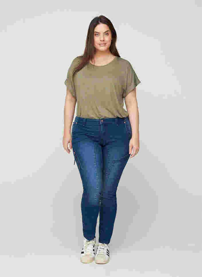 Ekstra slim fit Sanna jeans, Blue denim, Model image number 2