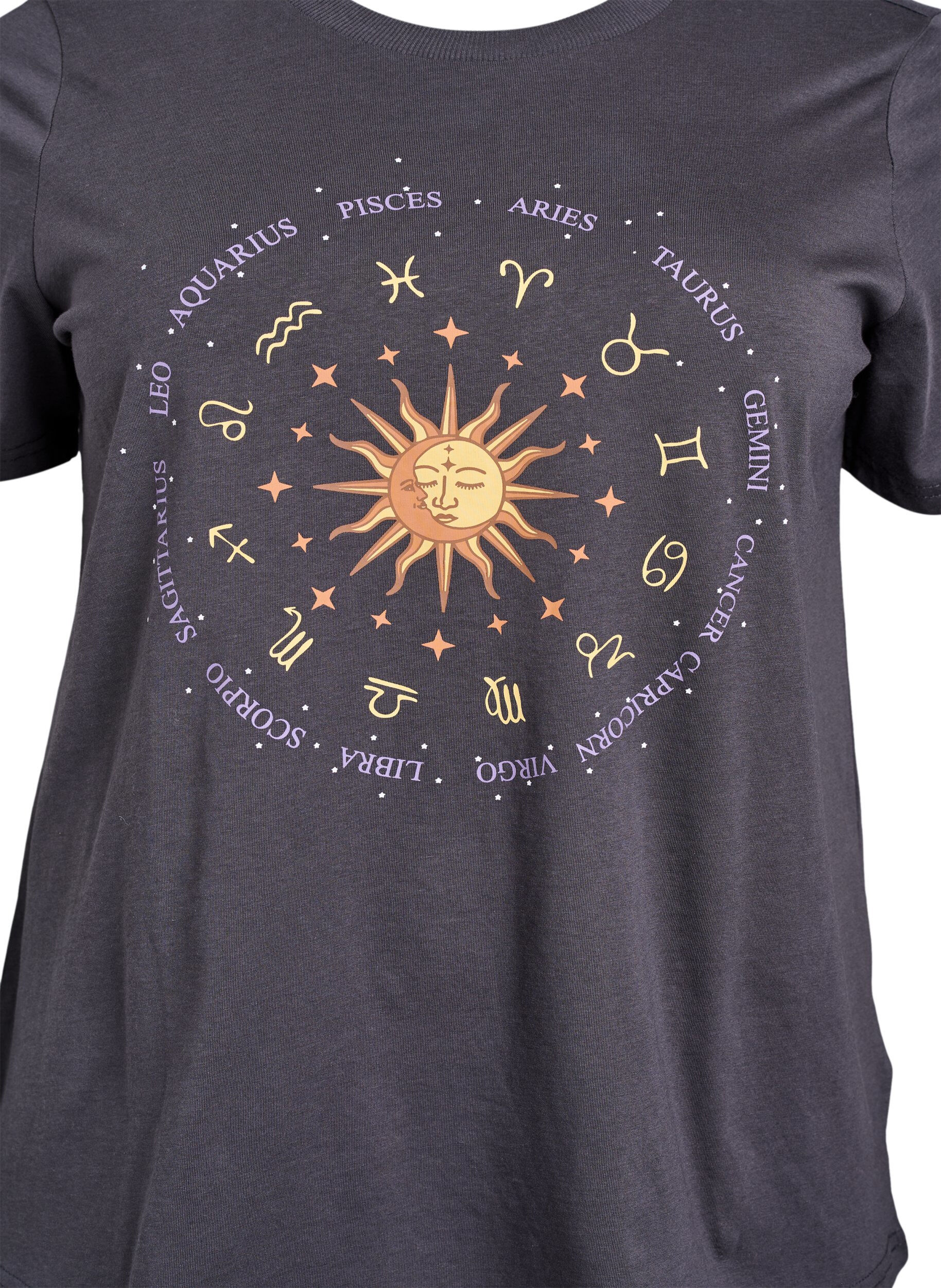 Zizzi Bomulds t-shirt med frontprint, Gr&aring;, Packshot image number 2