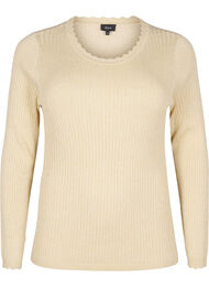 Tætsiddende strikbluse med glimmertråd, Beige