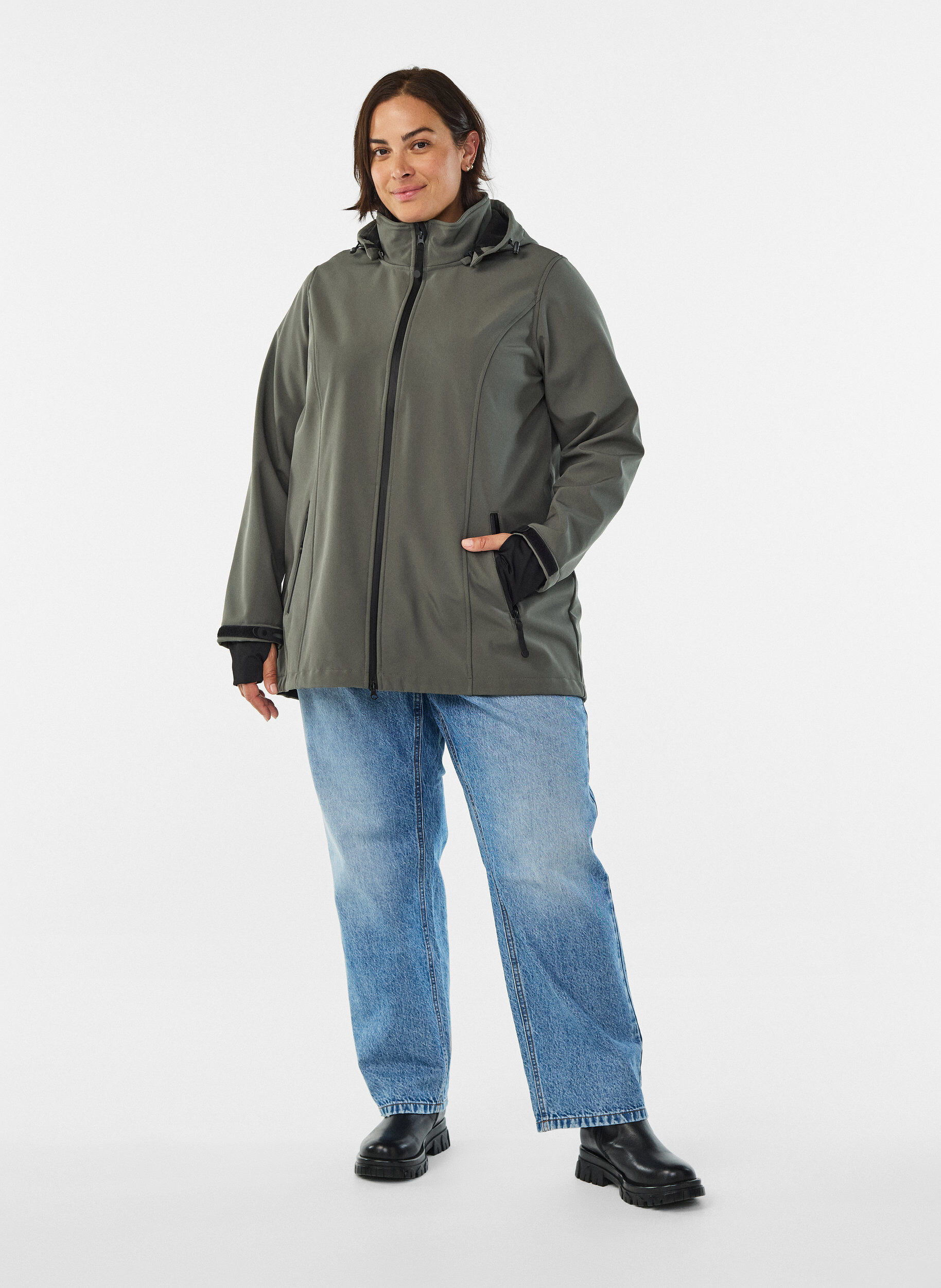 ZizziKort softshell jakke med aftagelig h&aelig;tte, Gr&aring;, Model image number 1