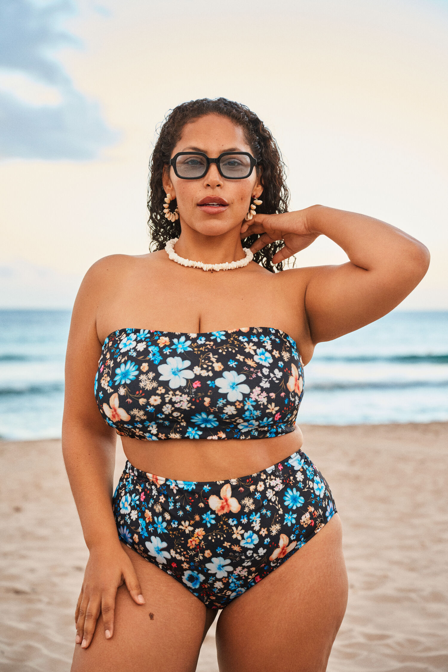 Stropl&oslash;s bikini, , Model