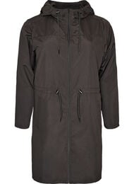Parka i let materiale med h&aelig;tte, Sort