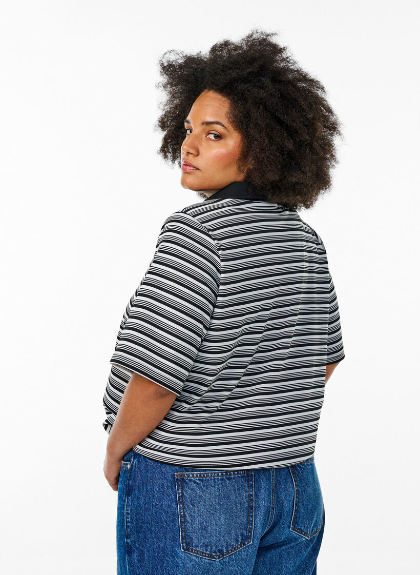 Stribet poloshirt med korte ærmer og lynlås, Sort, Model image number 2