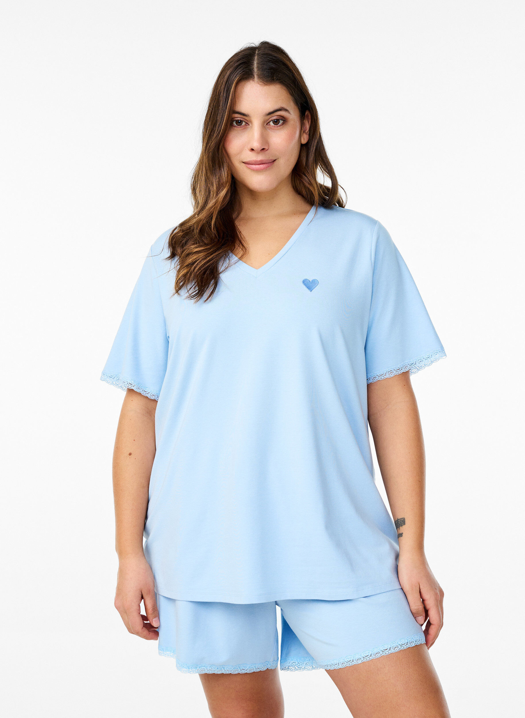 L&oslash;se shorts i modalmix med blondekant, Dutch Canal, Model