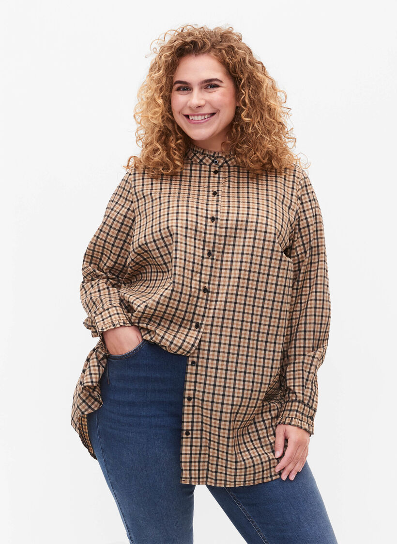 Ternet skjortebluse med flæser, Brown Check, Model