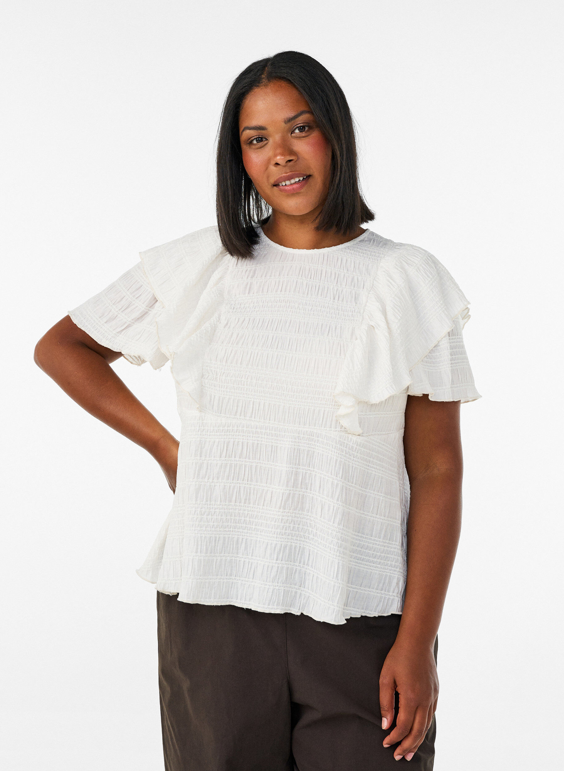 Bluse med smock-struktur og fl&aelig;se&aelig;rmer, Vanilla, Model