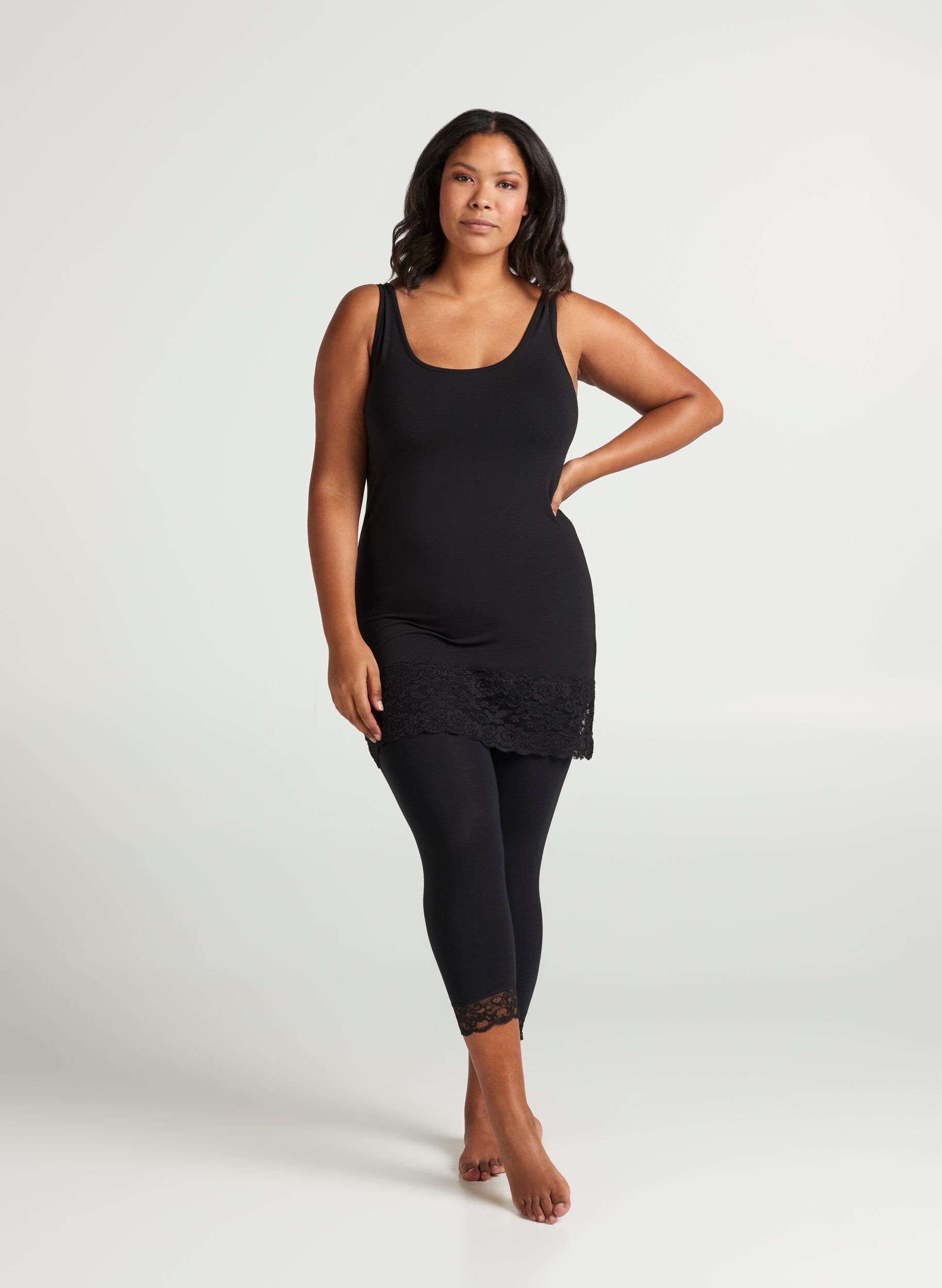 Zizzi 3/4 basis leggings med blondekant, Black, Model image number 0