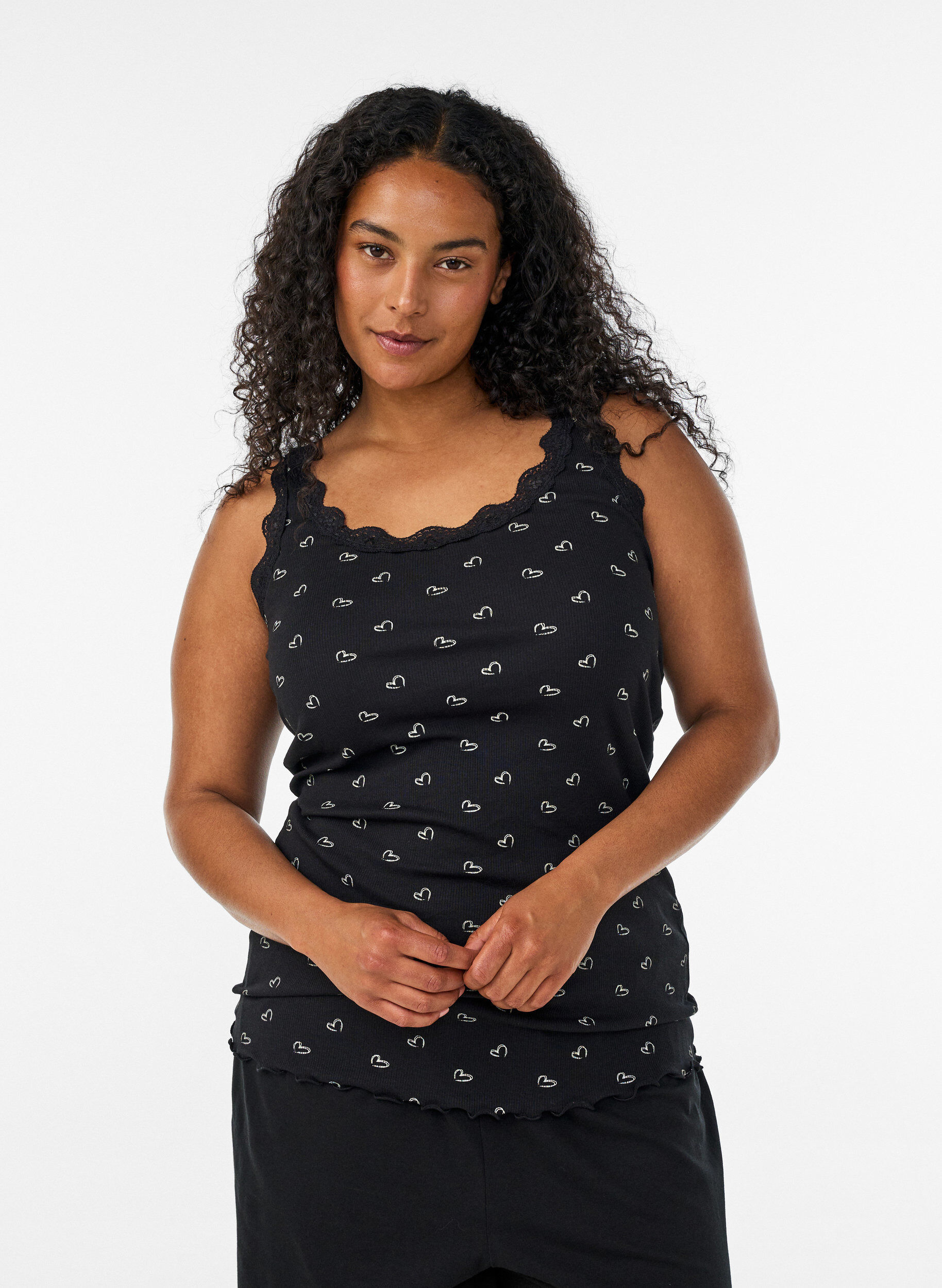 ZizziTop med print og blondekant, Sort, Model image number 0