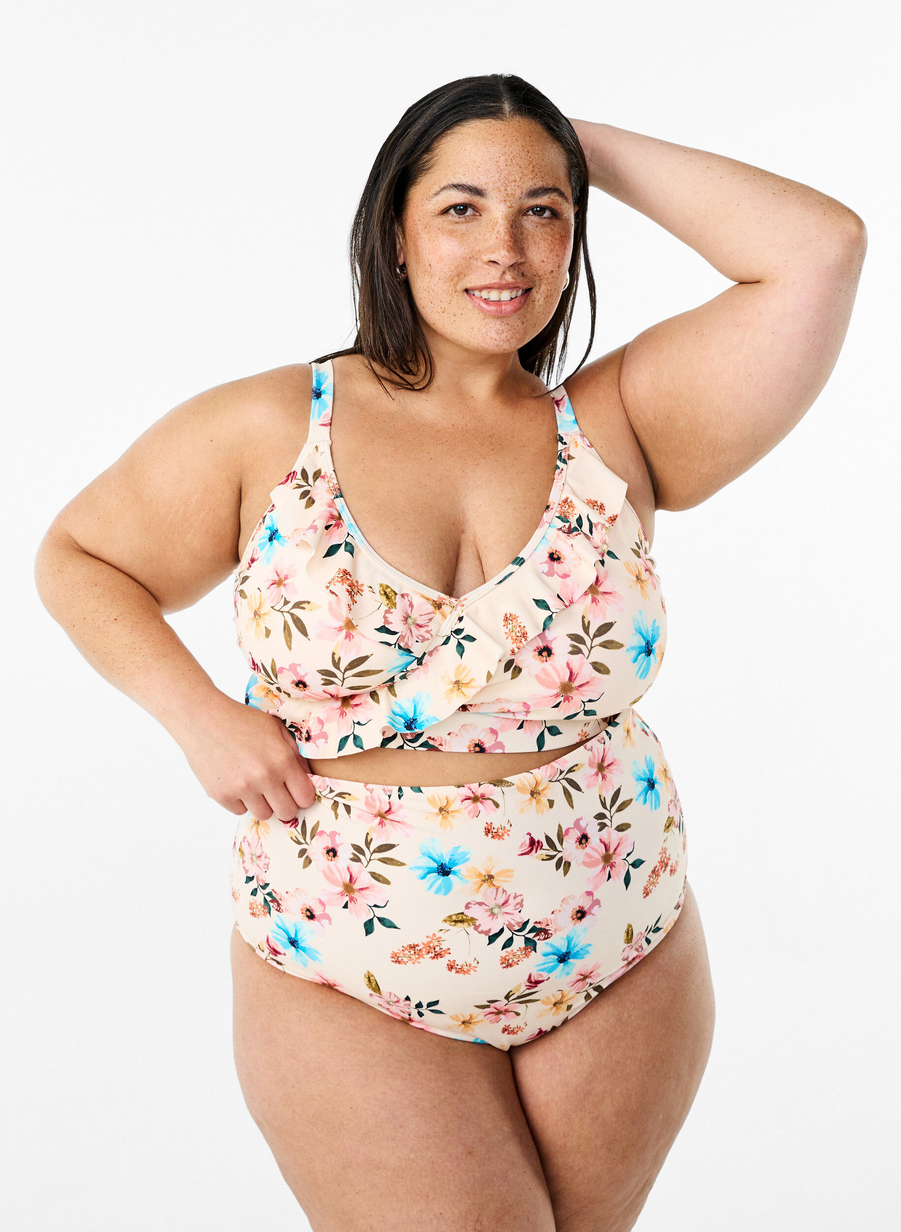 Ekstra h&oslash;jtaljet bikini trusse med blomsterprint, Beige, Model