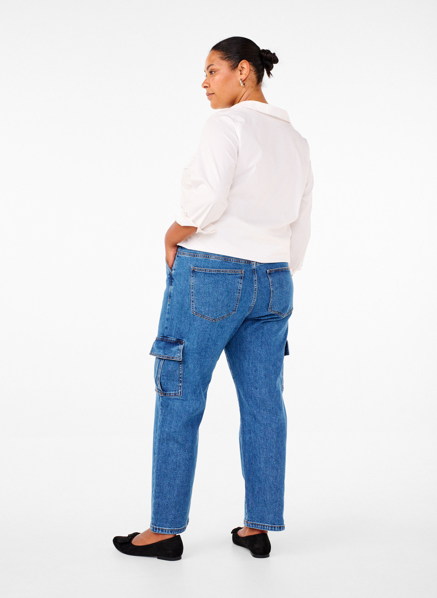 Zizzi Cargojeans med h&oslash;j talje, Blue Denim, Model image number 1