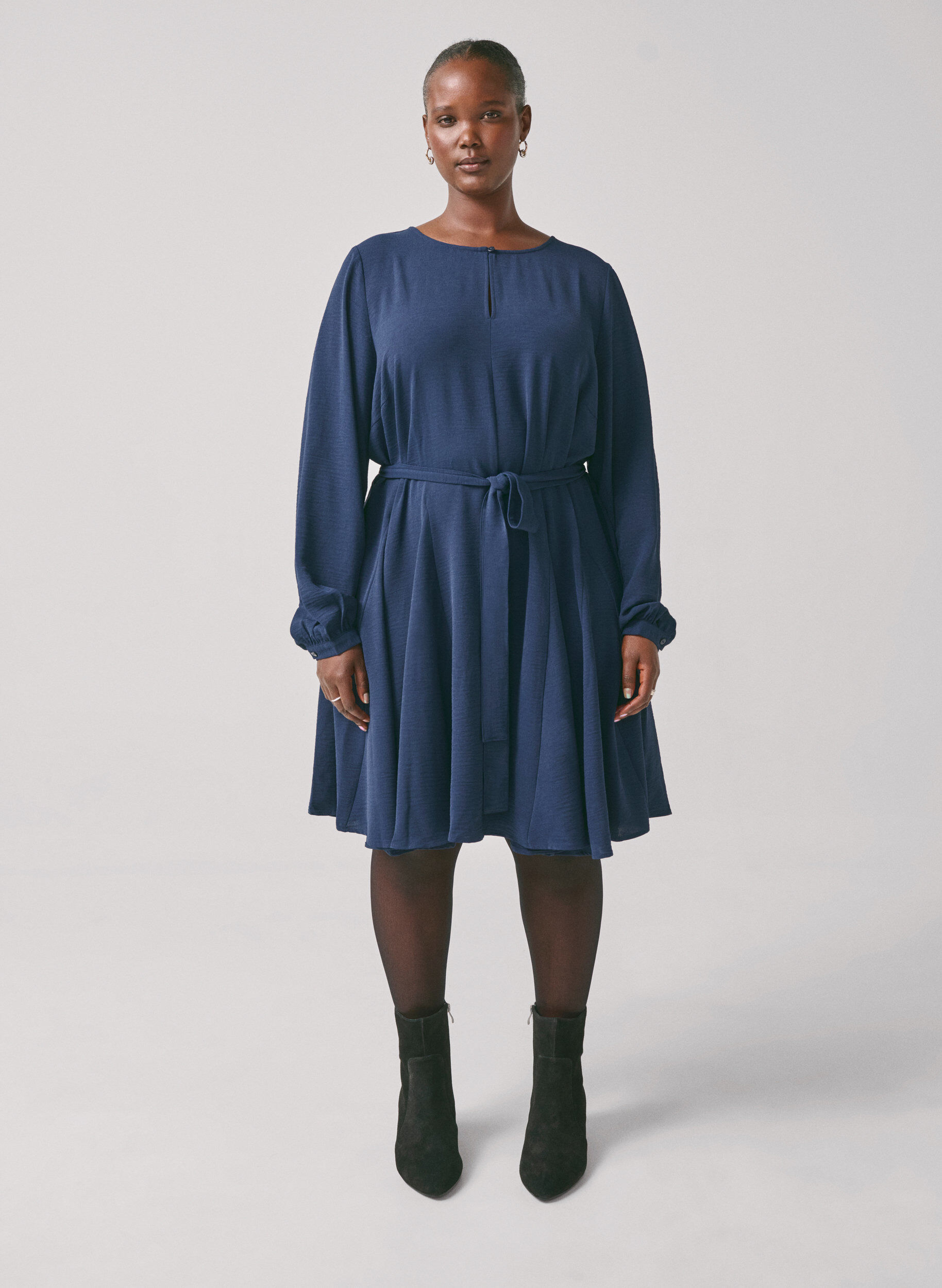 Zizzi Lang&aelig;rmet kjole med bindeb&aring;nd, Navy Blazer, Image image number 1