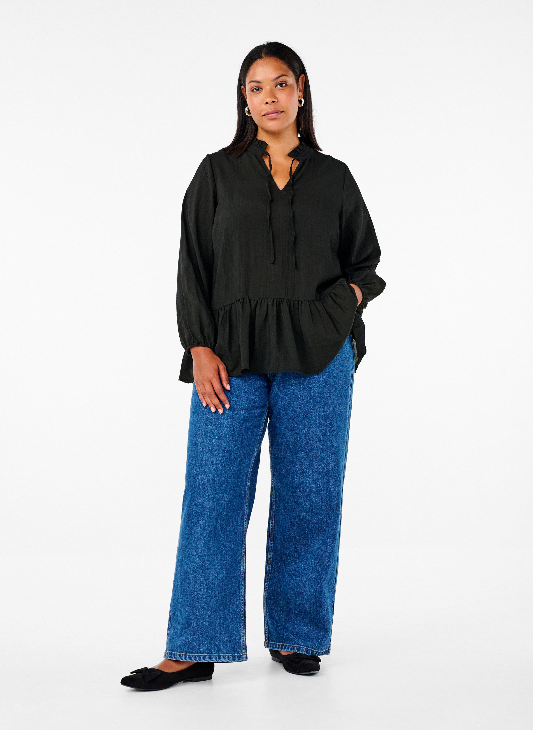 Zizzi Viskose bluse med peplum, Sort, Model image number 1