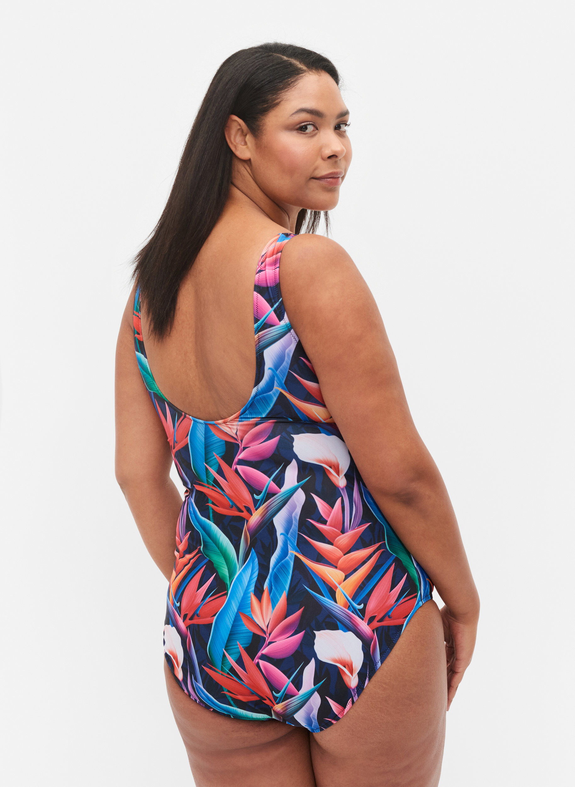 Zizzi Badedragt med print, Bright Leaf, Model image number 1