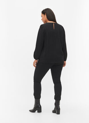 Ekstra slim Sanna jeans med regulær talje, Black, Model image number 1