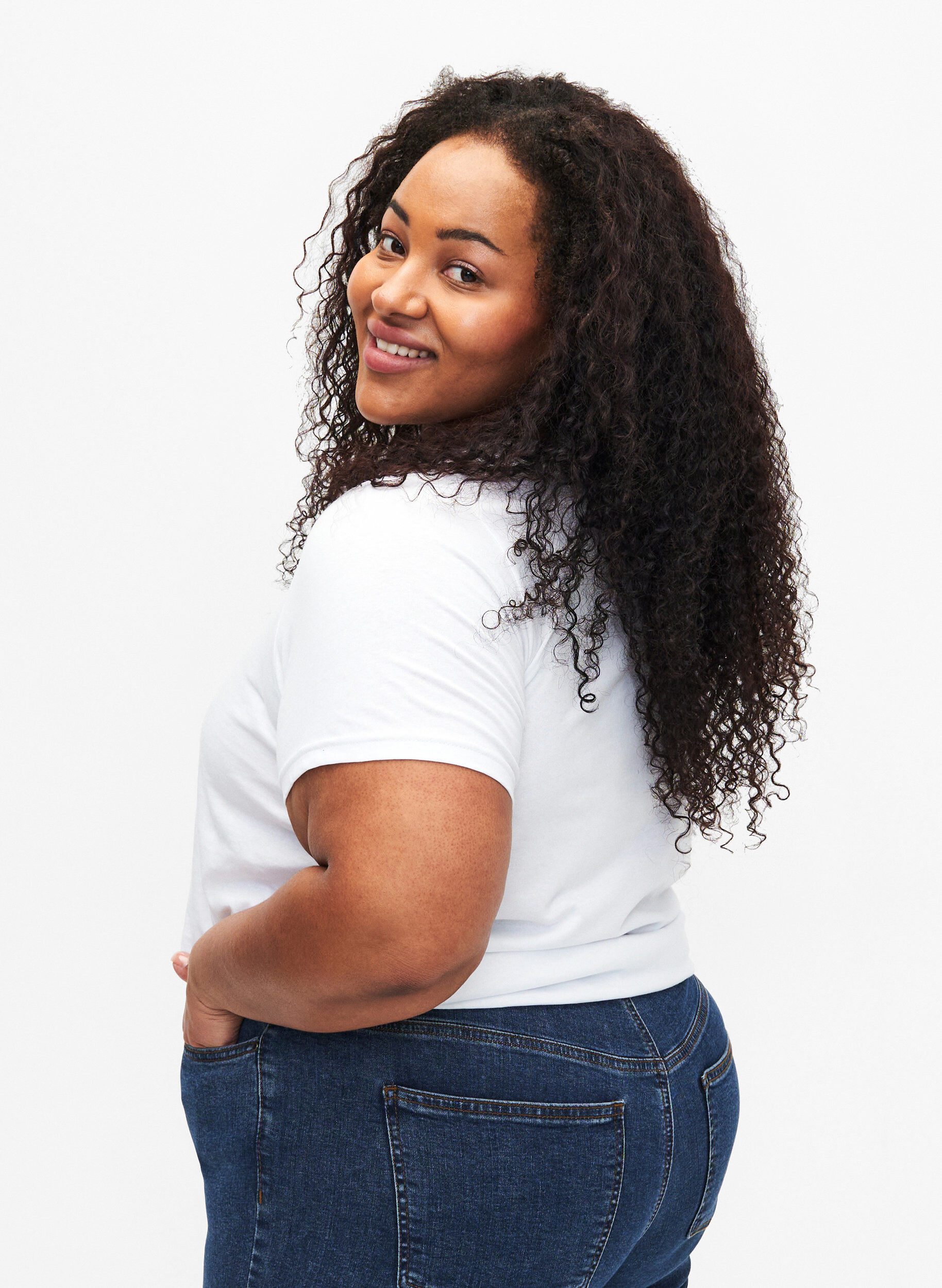 Zizzi Bomulds t-shirt med blomster og portr&aelig;t motiv, B. White Face Flower, Model image number 1