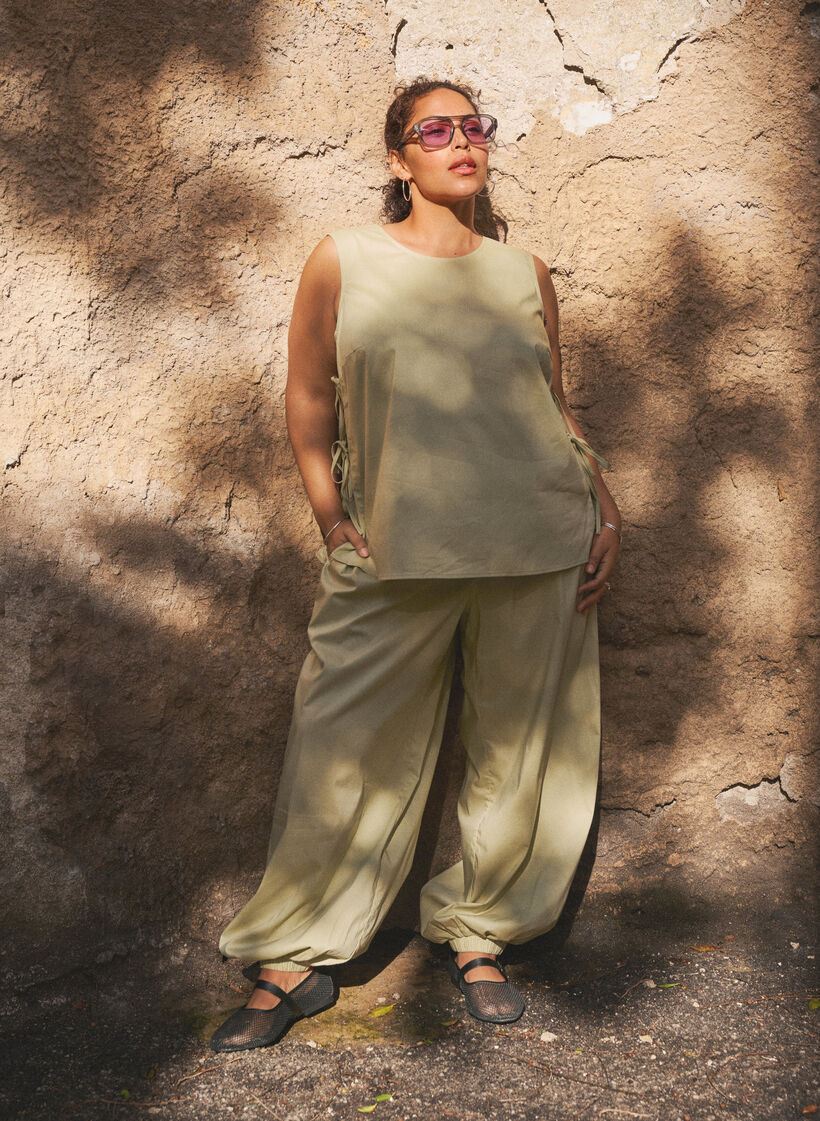 Ballonbukser med h&oslash;j talje og elastisk linning, Gr&oslash;n, Image image number 0