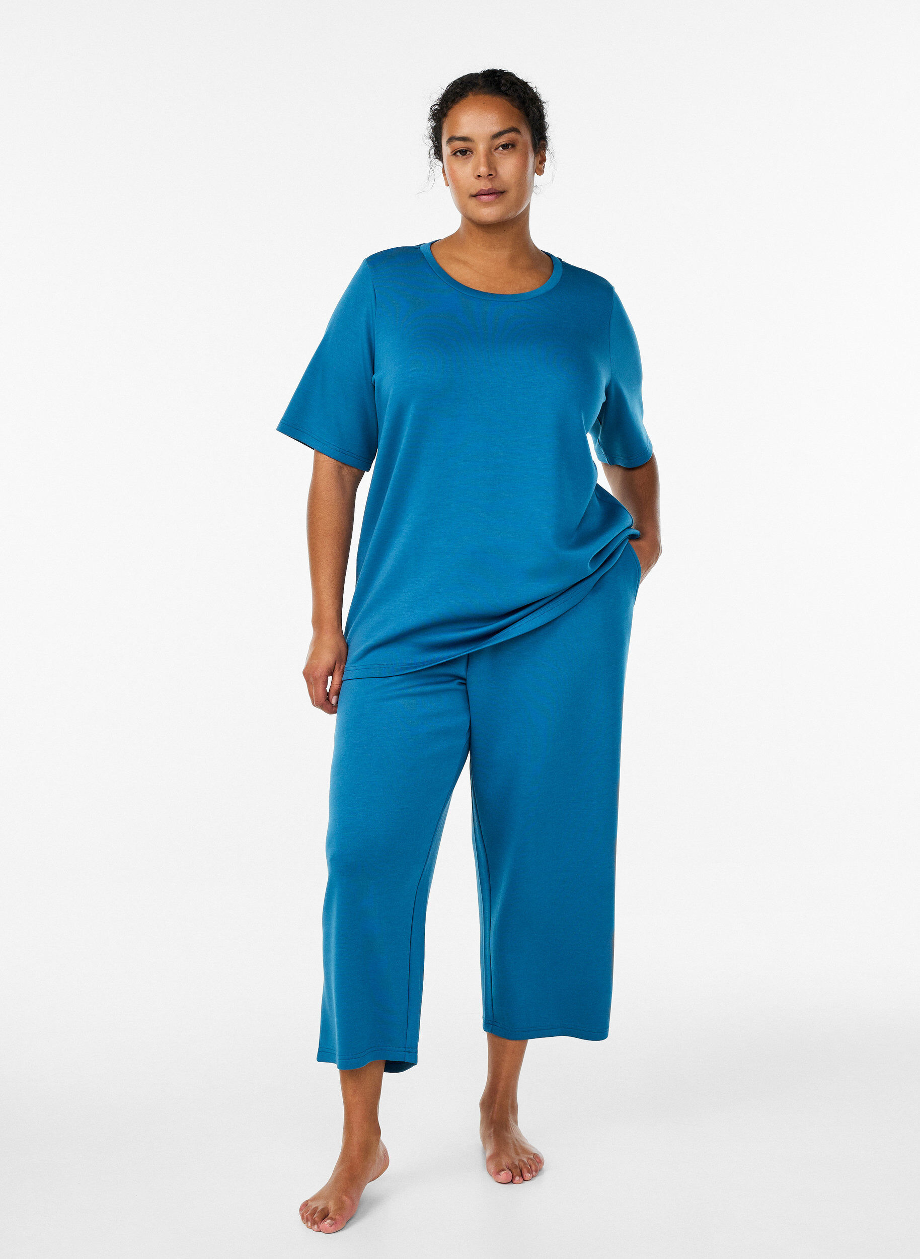 Zizzi T-shirt i modalmix, Bl&aring;, Model image number 1