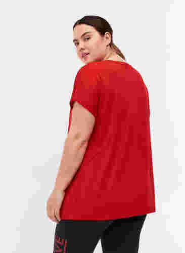 Ensfarvet trænings t-shirt, Haute Red, Model image number 1