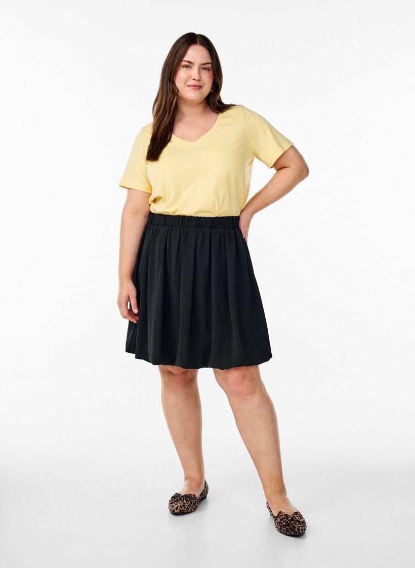 Kort&aelig;rmet t-shirt med v-udsk&aelig;ring, Gul, Model image number 1