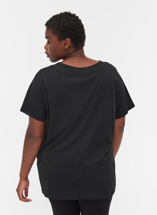 Kortærmet t-shirt med bred rib i halsen, Black, Model image number 1