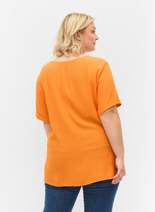 Kortærmet bluse i viskose, Orange Peel, Model image number 1