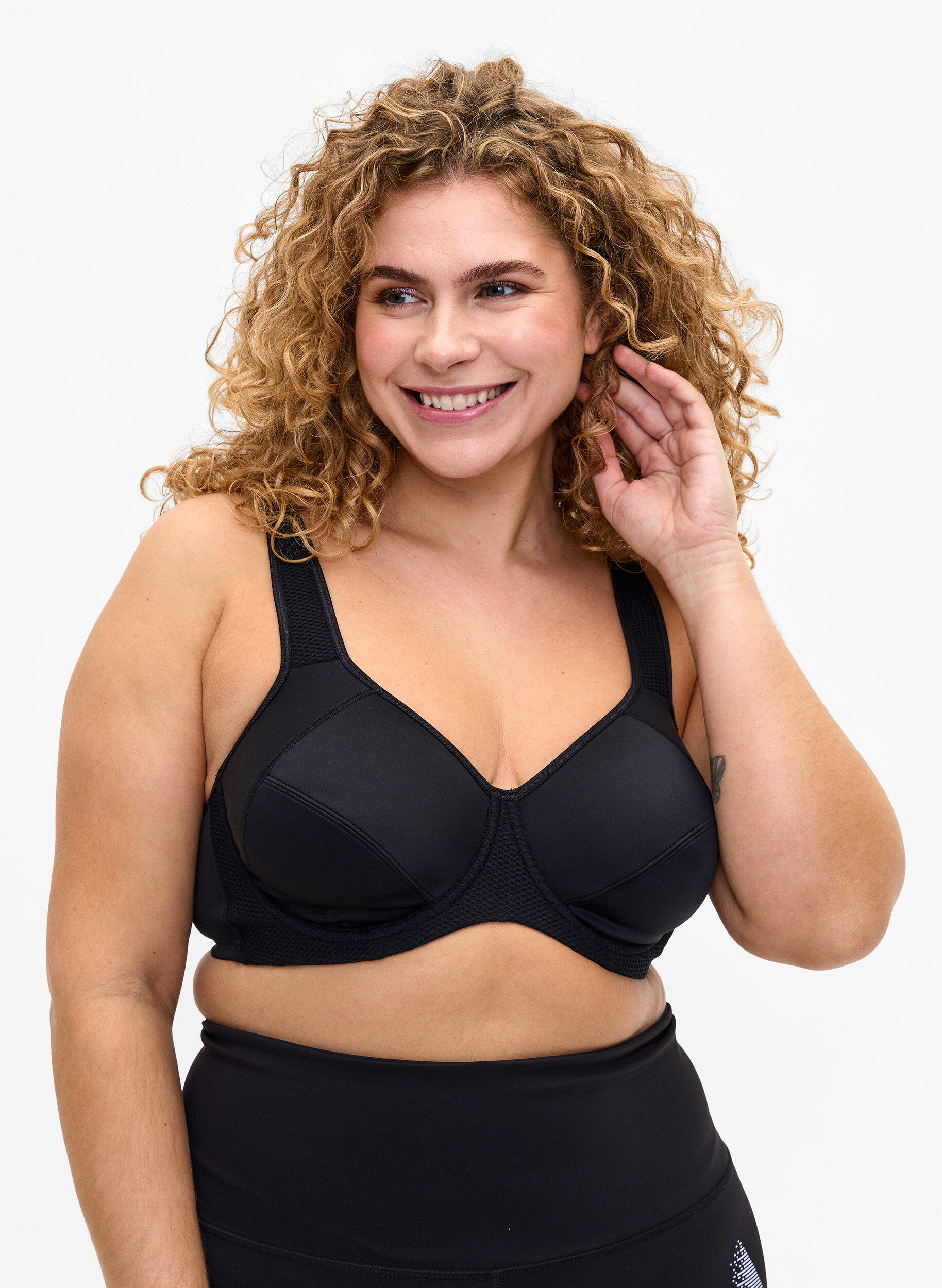 CORE, HIGH SUPPORT WIRE BRA - Sports bh med b&oslash;jle, Sort, Model