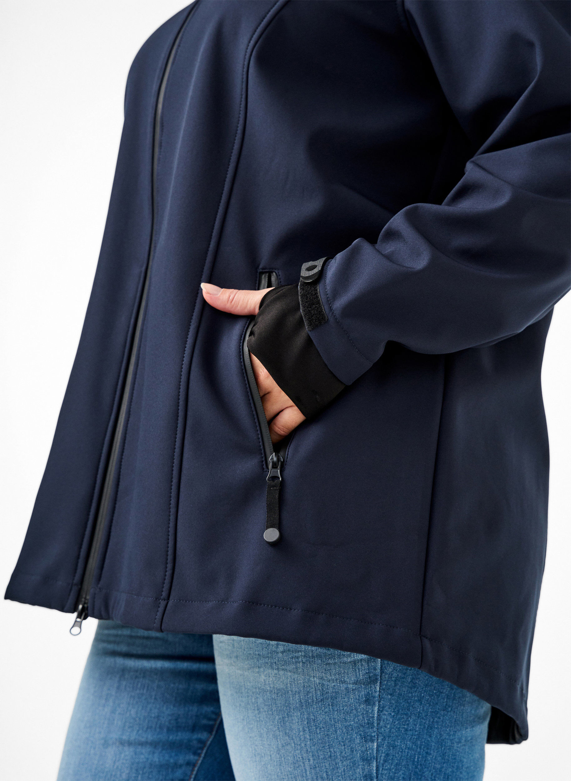 ZizziKort softshell jakke med aftagelig h&aelig;tte, Bl&aring;, Model image number 3