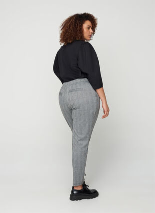Ternede bukser med lommer, Black Check, Model image number 0