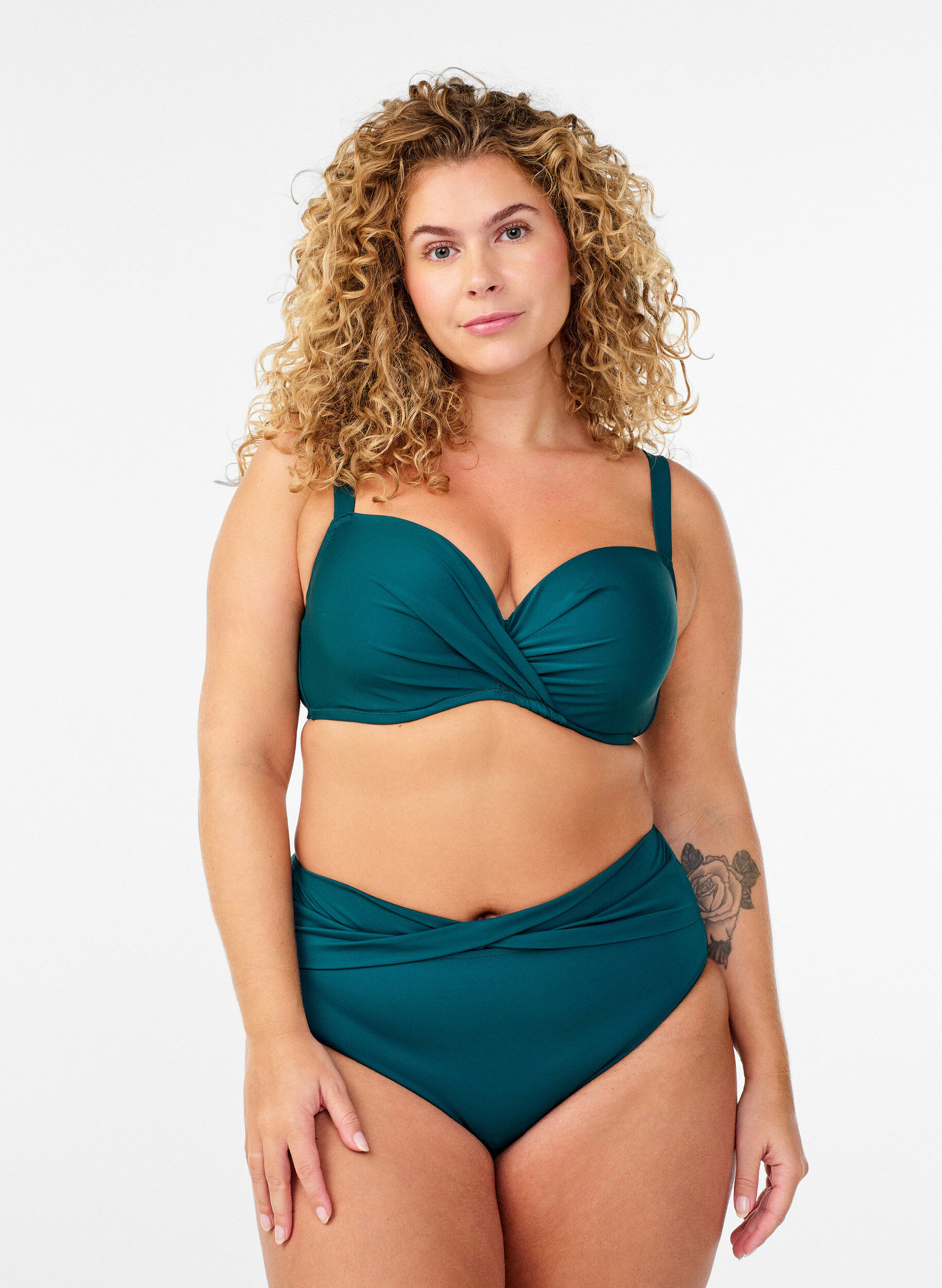 Bikini trusse med wrapdetalje, Gr&oslash;n, Model