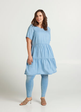 Kortærmet denim kjole med læg, Light blue denim, Model image number 2
