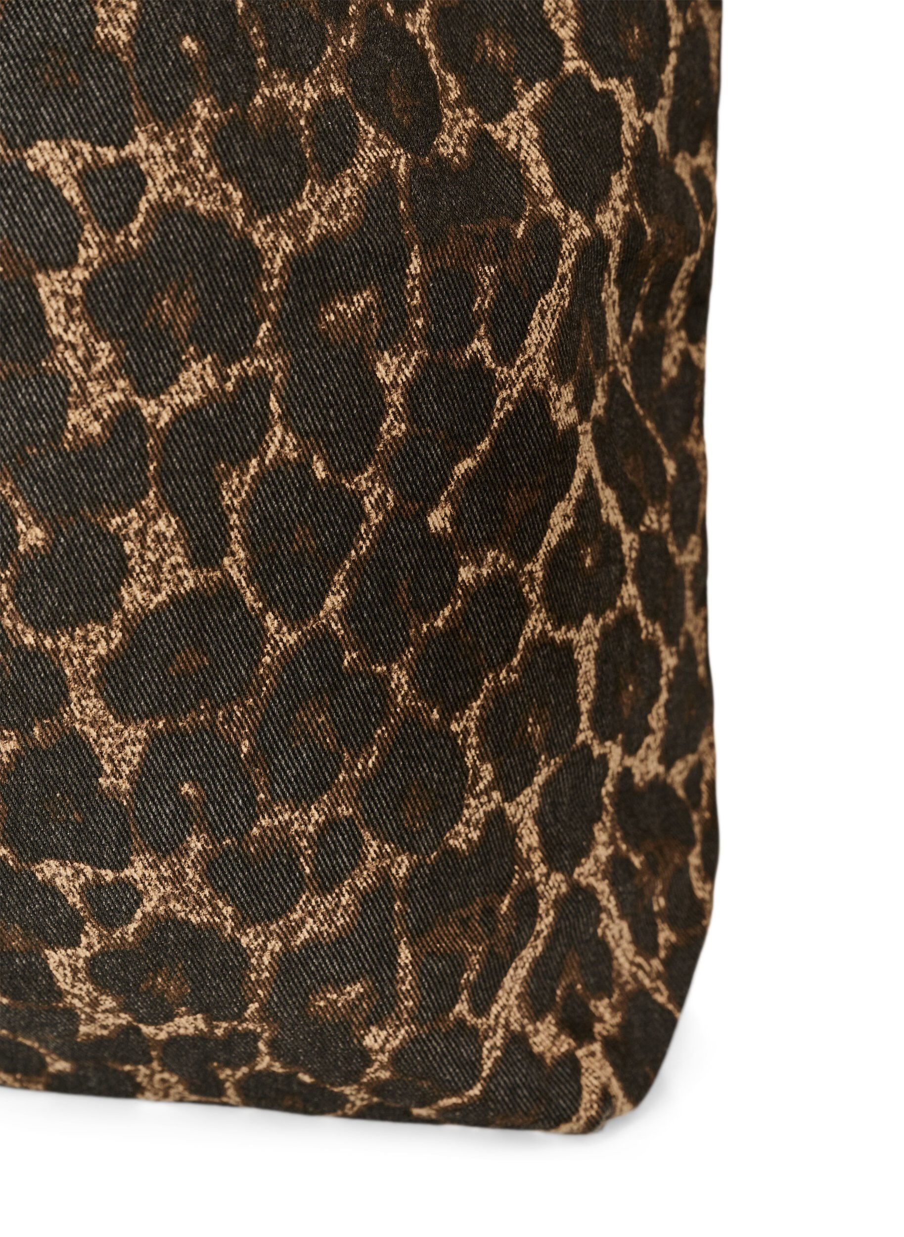 ZizziShoppingbag i denim med leopardm&oslash;nster, Brun, Packshot image number 2