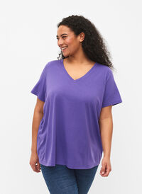 Kortærmet t-shirt med v-udskæring, Ultra Violet, Model