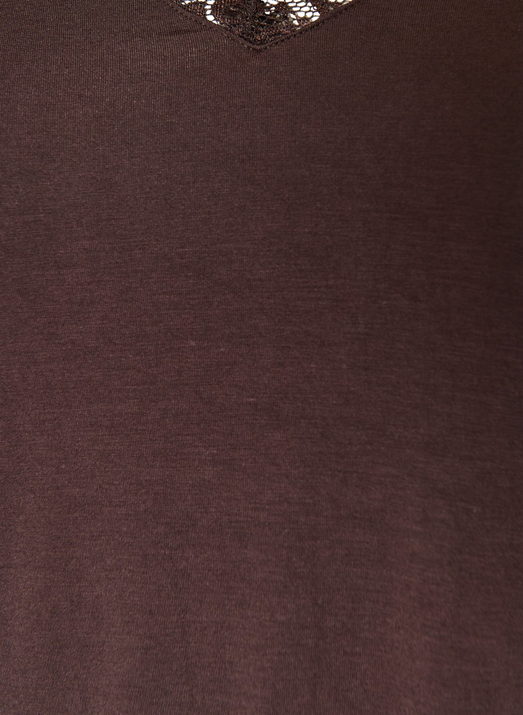 ZizziViskosebluse med blondekanter og V-hals, Brun, Packshot image number 2