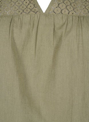 Bluse i bomuldsmix med hør og crochetdetalje, Deep Lichen Green, Packshot image number 2