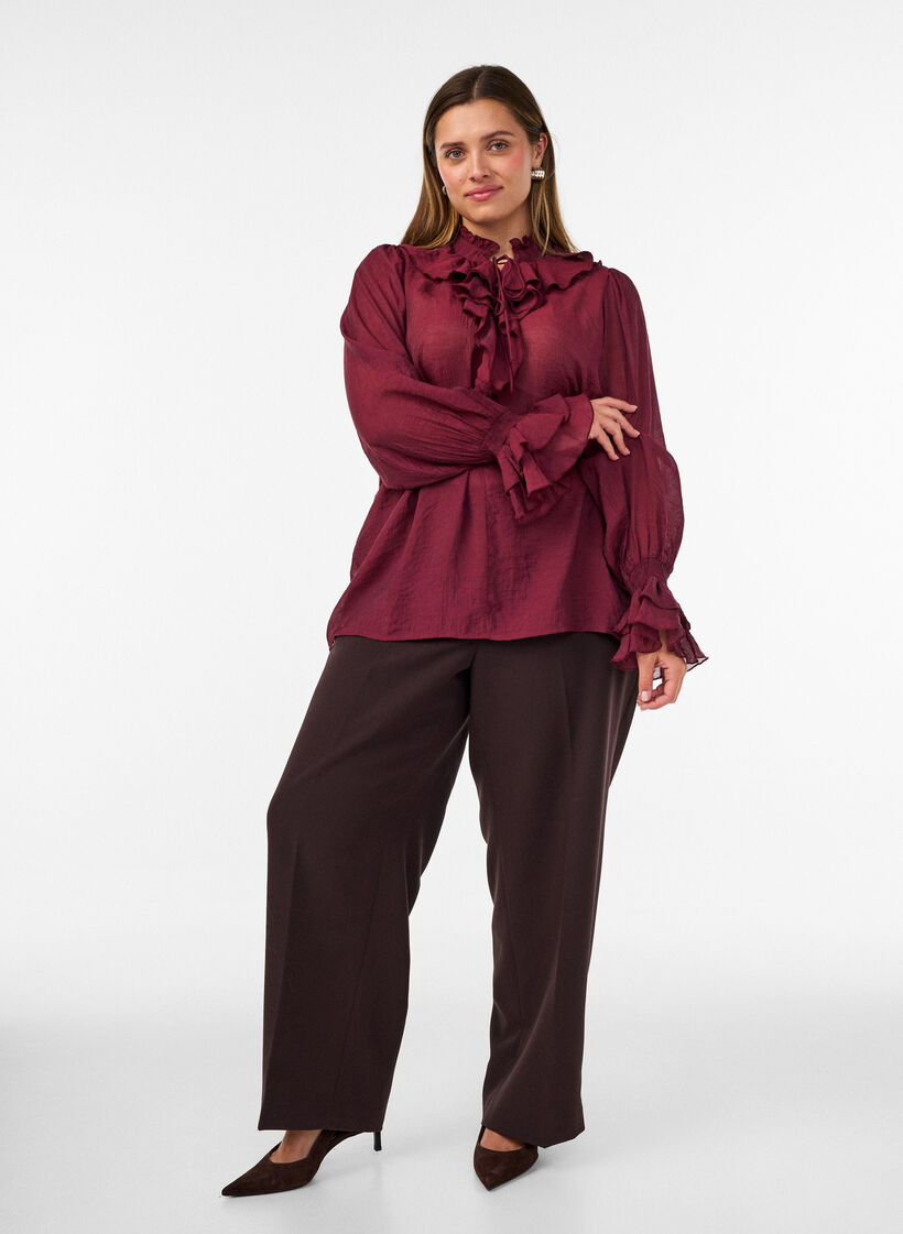 Bluse i viskose med fl&aelig;ser og lange &aelig;rmer, R&oslash;d, Model image number 1
